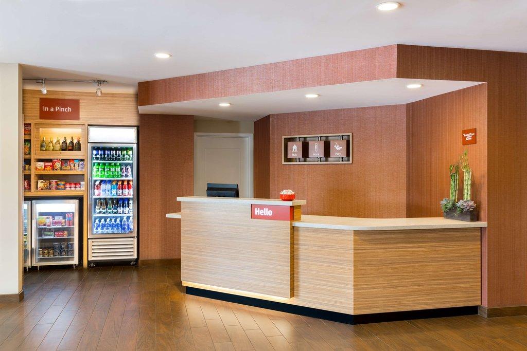 Towneplace Suites By Marriott Richmond Bagian luar foto