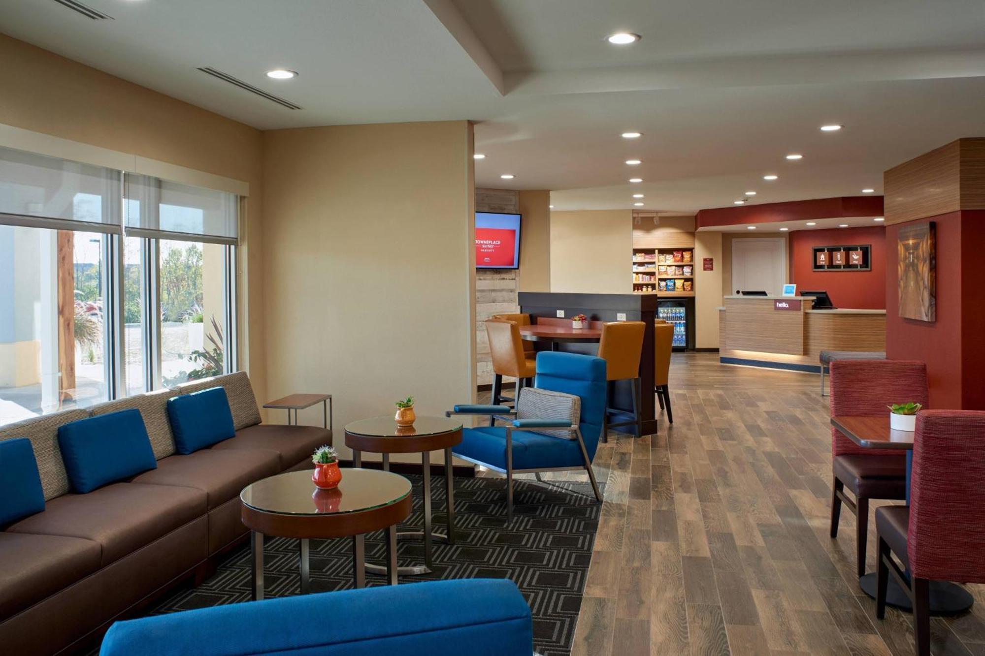 Towneplace Suites By Marriott Richmond Bagian luar foto